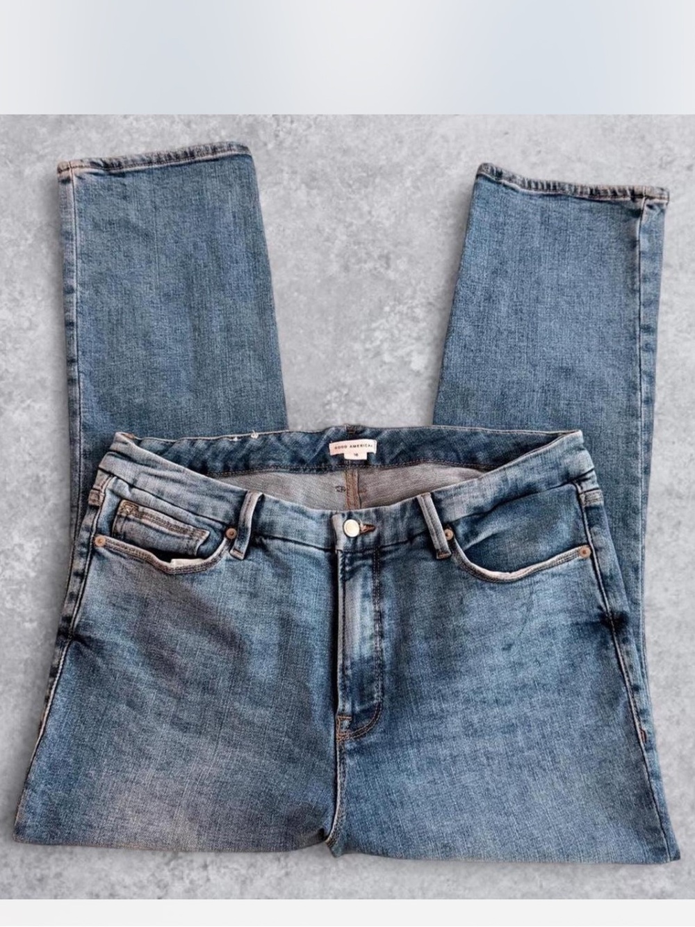Good American Good Legs Straight Jeans | Size 16